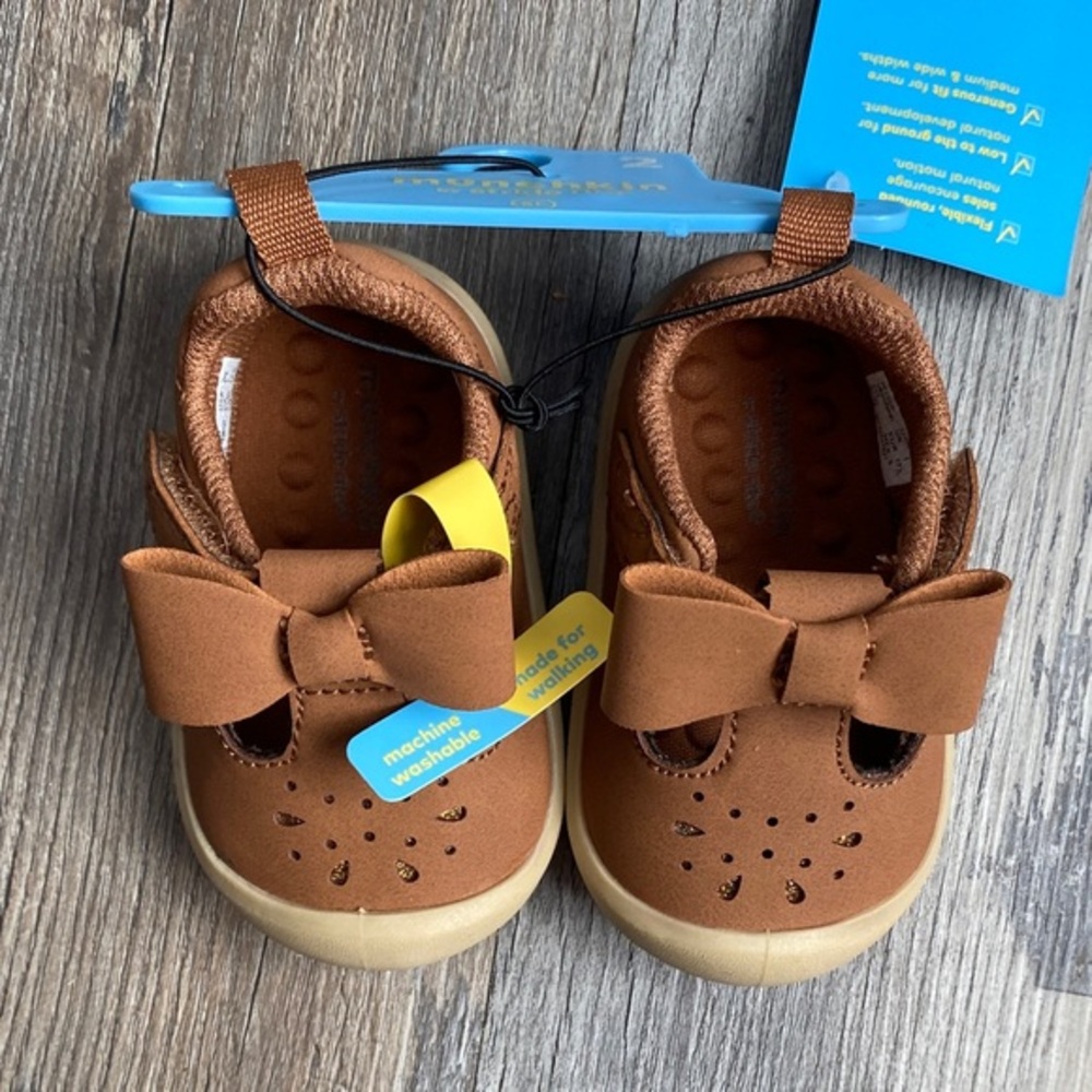 Munchkin Brown Baby girl Shoes with Bow